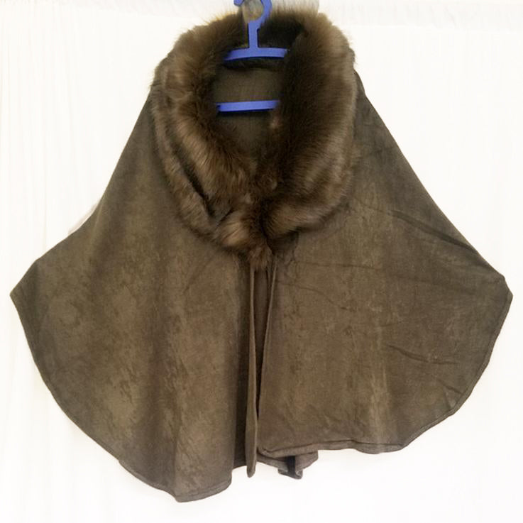 FAUX FUR PANCHO (BESS016)